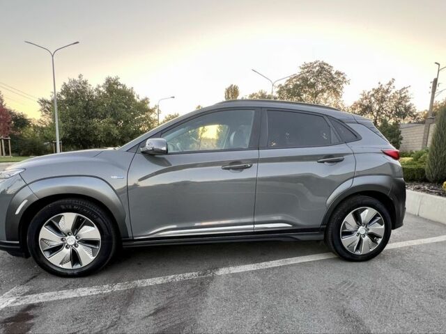 Серый Хендай Другая, объемом двигателя 0 л и пробегом 123 тыс. км за 17999 $, фото 2 на Automoto.ua