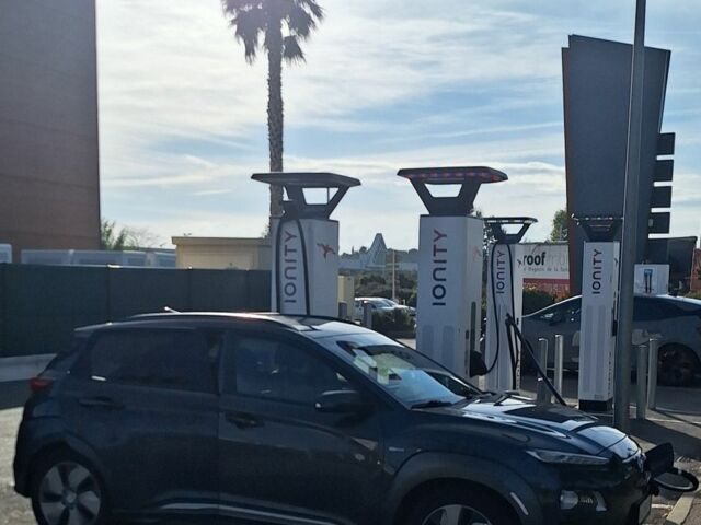 Серый Хендай Другая, объемом двигателя 0 л и пробегом 150 тыс. км за 16500 $, фото 8 на Automoto.ua