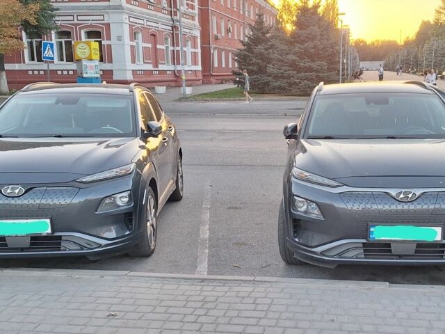 Серый Хендай Другая, объемом двигателя 0 л и пробегом 150 тыс. км за 15000 $, фото 10 на Automoto.ua