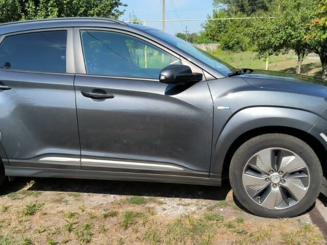 Серый Хендай Другая, объемом двигателя 0 л и пробегом 150 тыс. км за 15000 $, фото 7 на Automoto.ua