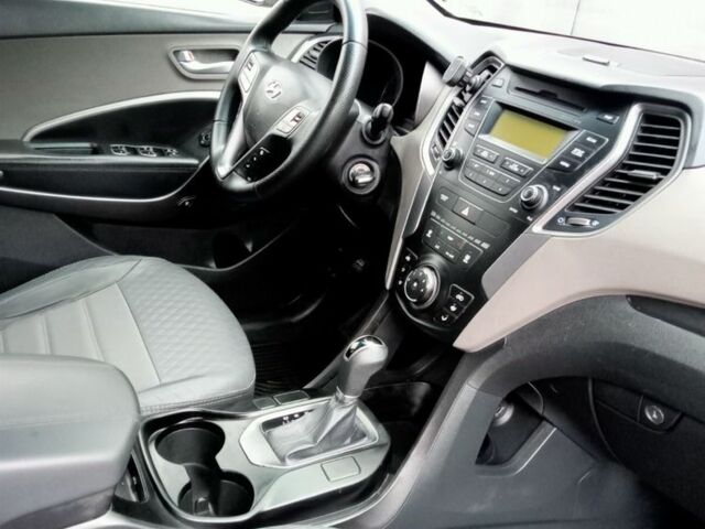 Серый Хендай Другая, объемом двигателя 2.4 л и пробегом 200 тыс. км за 12000 $, фото 3 на Automoto.ua