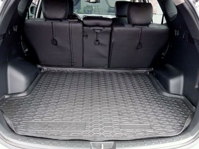 Серый Хендай Другая, объемом двигателя 2.4 л и пробегом 200 тыс. км за 12000 $, фото 9 на Automoto.ua