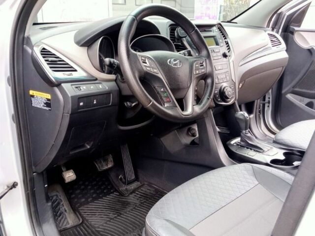 Серый Хендай Другая, объемом двигателя 2.4 л и пробегом 200 тыс. км за 12000 $, фото 5 на Automoto.ua