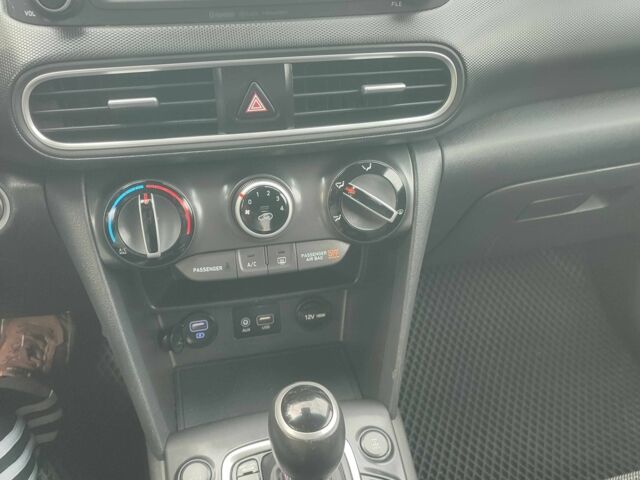 Серый Хендай Другая, объемом двигателя 2 л и пробегом 112 тыс. км за 14200 $, фото 11 на Automoto.ua