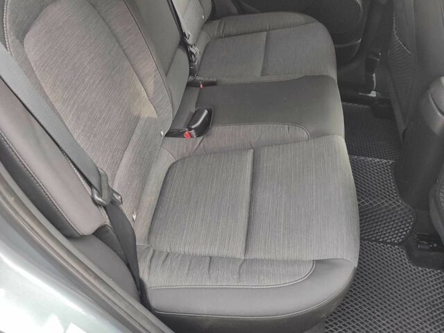 Серый Хендай Другая, объемом двигателя 2 л и пробегом 112 тыс. км за 14200 $, фото 15 на Automoto.ua