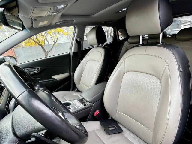 Серый Хендай Другая, объемом двигателя 0 л и пробегом 83 тыс. км за 17400 $, фото 4 на Automoto.ua