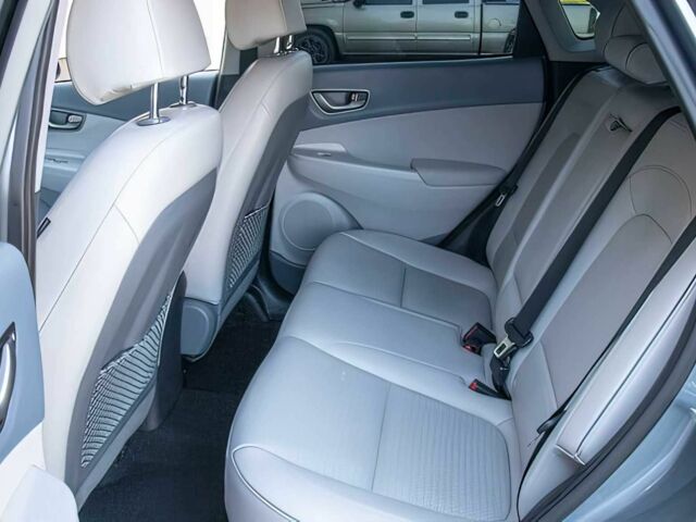 Сірий Хендай Інша, об'ємом двигуна 0 л та пробігом 48 тис. км за 10000 $, фото 10 на Automoto.ua