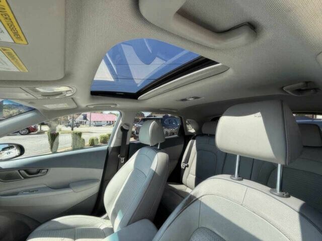 Сірий Хендай Інша, об'ємом двигуна 0 л та пробігом 35 тис. км за 11000 $, фото 6 на Automoto.ua