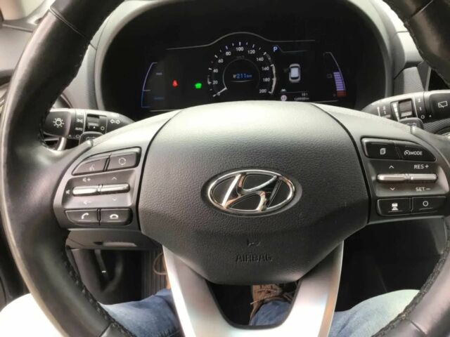 Серый Хендай Другая, объемом двигателя 0 л и пробегом 47 тыс. км за 25000 $, фото 7 на Automoto.ua