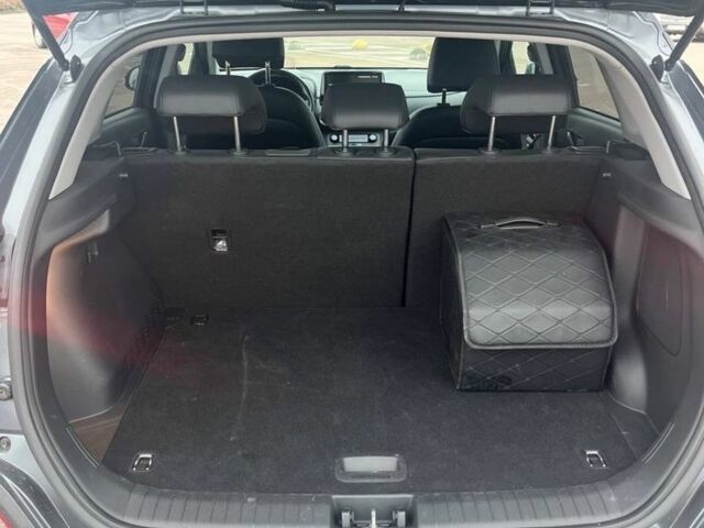 Серый Хендай Другая, объемом двигателя 0 л и пробегом 98 тыс. км за 17700 $, фото 10 на Automoto.ua