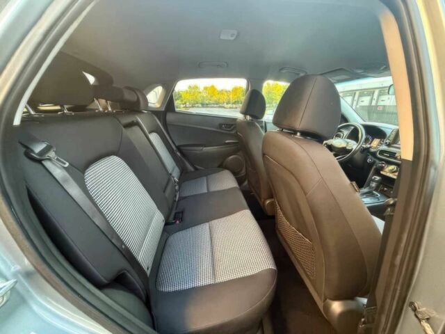 Серый Хендай Другая, объемом двигателя 2 л и пробегом 31 тыс. км за 13800 $, фото 12 на Automoto.ua