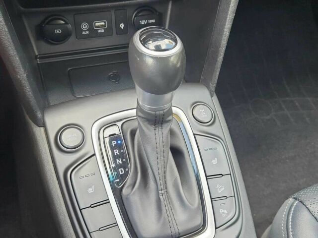 Серый Хендай Другая, объемом двигателя 1.6 л и пробегом 30 тыс. км за 14000 $, фото 10 на Automoto.ua