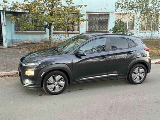 Сірий Хендай Інша, об'ємом двигуна 0 л та пробігом 138 тис. км за 17500 $, фото 1 на Automoto.ua