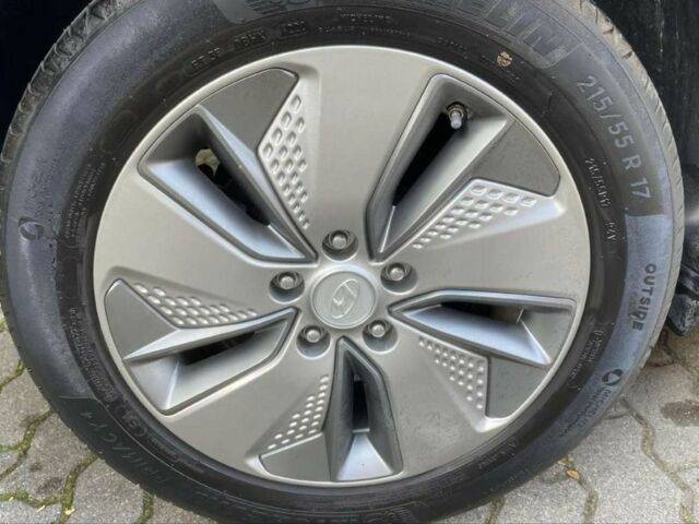 Серый Хендай Другая, объемом двигателя 0 л и пробегом 68 тыс. км за 11200 $, фото 23 на Automoto.ua