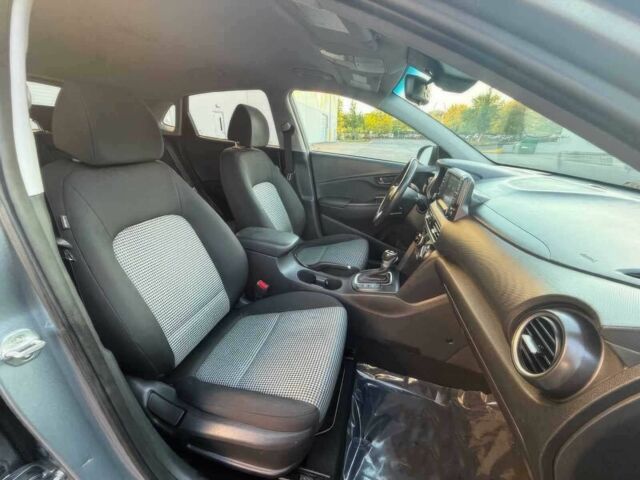 Серый Хендай Другая, объемом двигателя 2 л и пробегом 31 тыс. км за 13800 $, фото 8 на Automoto.ua