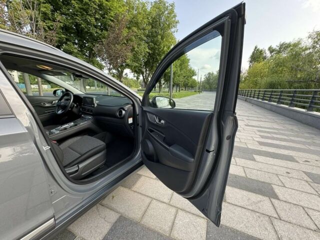Сірий Хендай Інша, об'ємом двигуна 2 л та пробігом 19 тис. км за 16200 $, фото 14 на Automoto.ua
