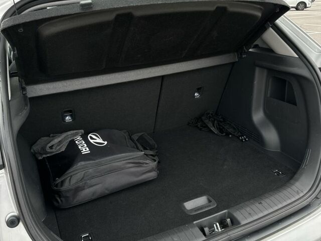 Серый Хендай Другая, объемом двигателя 0 л и пробегом 112 тыс. км за 17200 $, фото 7 на Automoto.ua