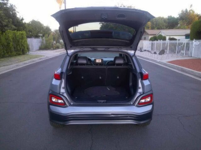 Серый Хендай Другая, объемом двигателя 0 л и пробегом 47 тыс. км за 4500 $, фото 14 на Automoto.ua