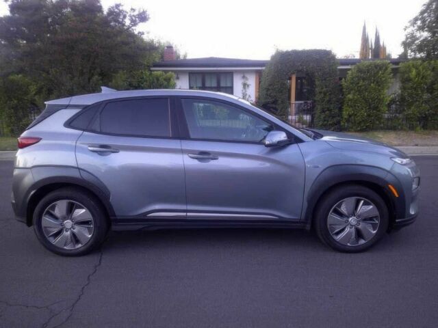 Серый Хендай Другая, объемом двигателя 0 л и пробегом 41 тыс. км за 14500 $, фото 2 на Automoto.ua