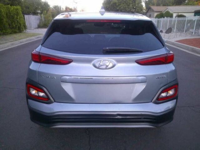 Серый Хендай Другая, объемом двигателя 0 л и пробегом 47 тыс. км за 4500 $, фото 5 на Automoto.ua