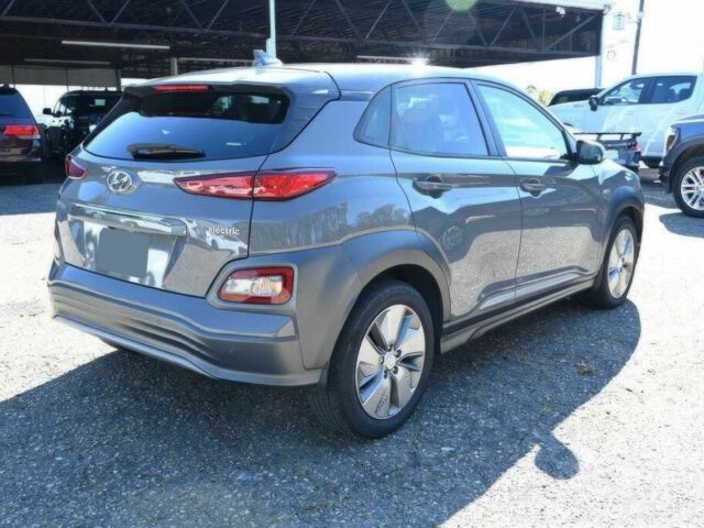 Серый Хендай Другая, объемом двигателя 0 л и пробегом 32 тыс. км за 14600 $, фото 5 на Automoto.ua