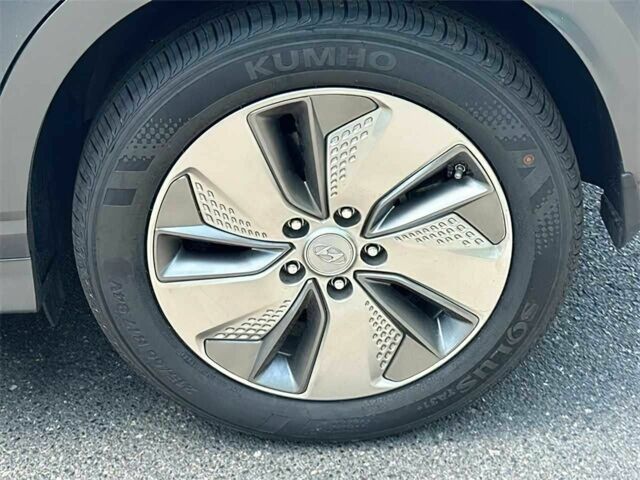 Серый Хендай Другая, объемом двигателя 0 л и пробегом 19 тыс. км за 7000 $, фото 16 на Automoto.ua