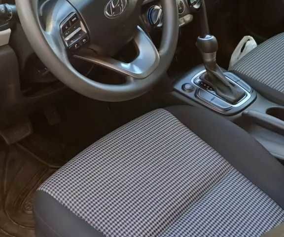 Серый Хендай Другая, объемом двигателя 2 л и пробегом 120 тыс. км за 13750 $, фото 3 на Automoto.ua