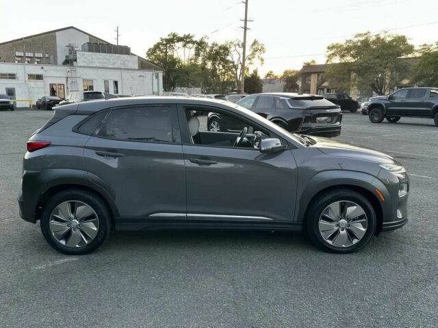 Серый Хендай Другая, объемом двигателя 0 л и пробегом 12 тыс. км за 12700 $, фото 7 на Automoto.ua