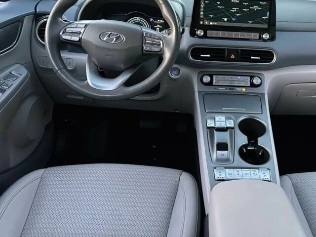 Серый Хендай Другая, объемом двигателя 0 л и пробегом 12 тыс. км за 10000 $, фото 8 на Automoto.ua