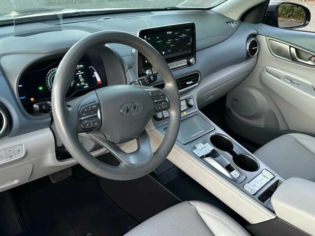 Серый Хендай Другая, объемом двигателя 0 л и пробегом 12 тыс. км за 12700 $, фото 11 на Automoto.ua