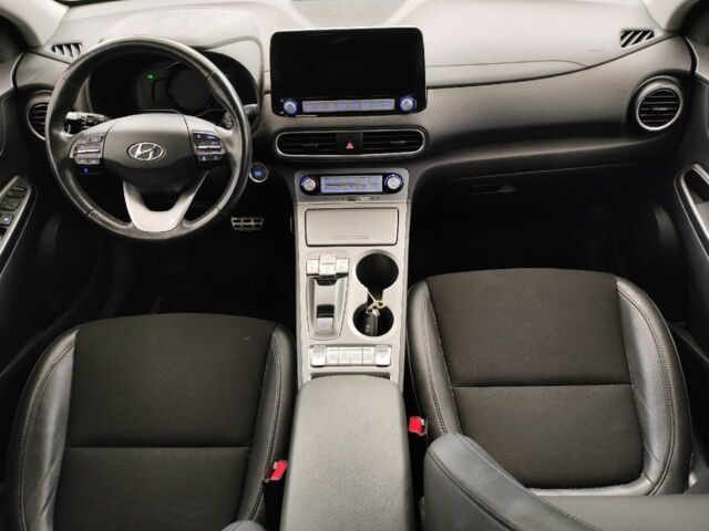 Серый Хендай Другая, объемом двигателя 0 л и пробегом 136 тыс. км за 17800 $, фото 3 на Automoto.ua