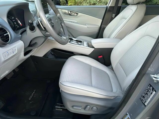 Серый Хендай Другая, объемом двигателя 0 л и пробегом 12 тыс. км за 10000 $, фото 10 на Automoto.ua