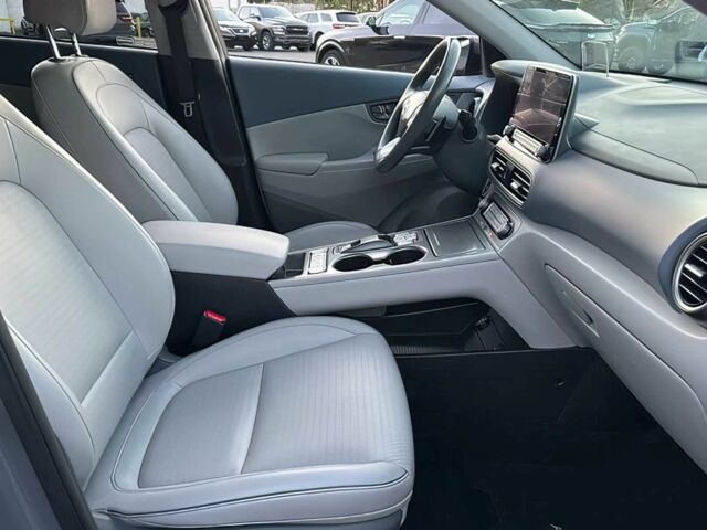 Серый Хендай Другая, объемом двигателя 0 л и пробегом 16 тыс. км за 6000 $, фото 10 на Automoto.ua