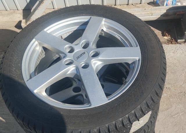 Серый Хендай Другая, объемом двигателя 0 л и пробегом 136 тыс. км за 17800 $, фото 17 на Automoto.ua