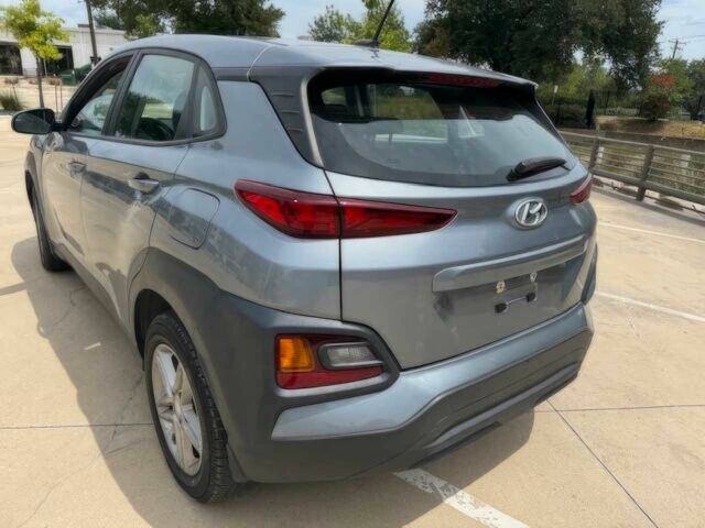 Серый Хендай Другая, объемом двигателя 2 л и пробегом 21 тыс. км за 13200 $, фото 4 на Automoto.ua