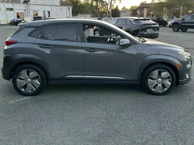 Серый Хендай Другая, объемом двигателя 0 л и пробегом 12 тыс. км за 10000 $, фото 5 на Automoto.ua