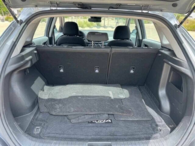 Серый Хендай Другая, объемом двигателя 2 л и пробегом 21 тыс. км за 13200 $, фото 10 на Automoto.ua