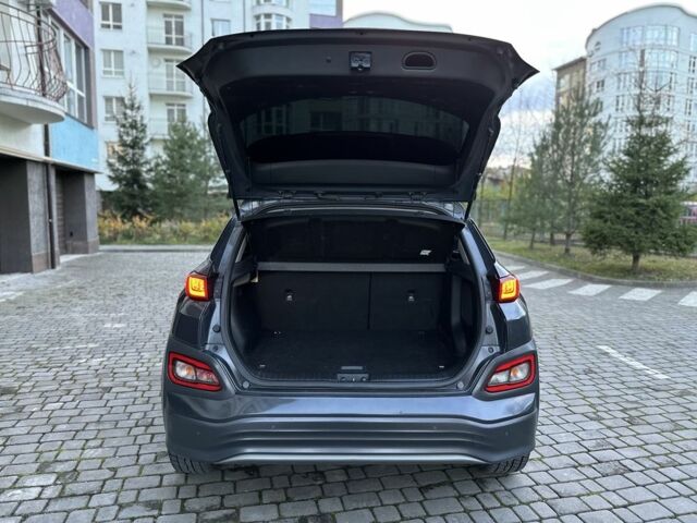 Серый Хендай Другая, объемом двигателя 0 л и пробегом 130 тыс. км за 16999 $, фото 21 на Automoto.ua