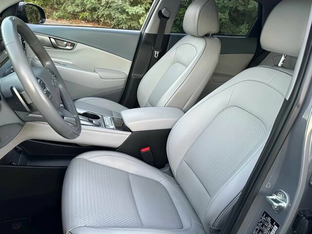 Серый Хендай Другая, объемом двигателя 0 л и пробегом 16 тыс. км за 6000 $, фото 8 на Automoto.ua