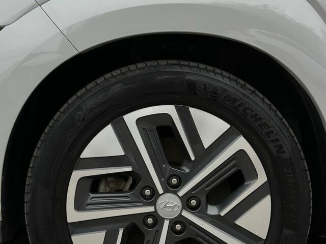 Серый Хендай Другая, объемом двигателя 0 л и пробегом 62 тыс. км за 18700 $, фото 8 на Automoto.ua