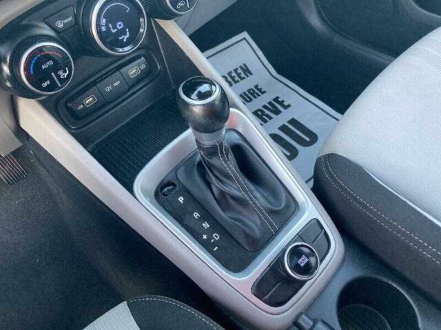 Серый Хендай Другая, объемом двигателя 1.6 л и пробегом 32 тыс. км за 3500 $, фото 5 на Automoto.ua