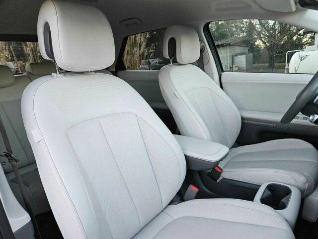 Серый Хендай Другая, объемом двигателя 0 л и пробегом 47 тыс. км за 15400 $, фото 18 на Automoto.ua