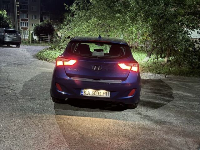 Синий Хендай Другая, объемом двигателя 2 л и пробегом 180 тыс. км за 8600 $, фото 6 на Automoto.ua