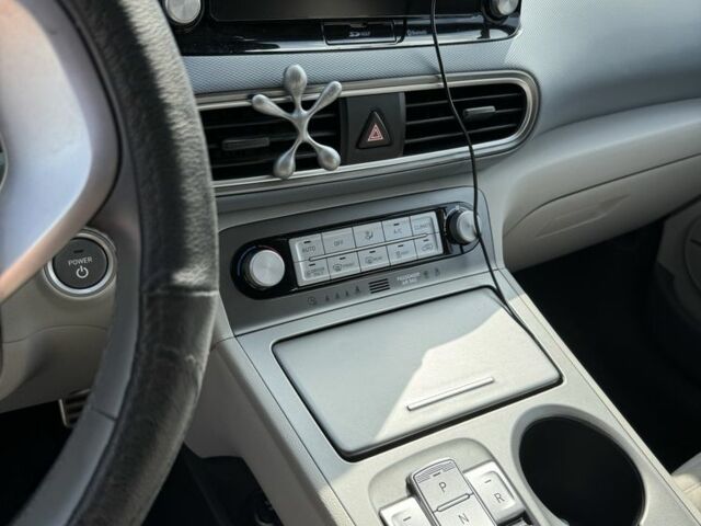 Синій Хендай Інша, об'ємом двигуна 0 л та пробігом 101 тис. км за 17000 $, фото 5 на Automoto.ua