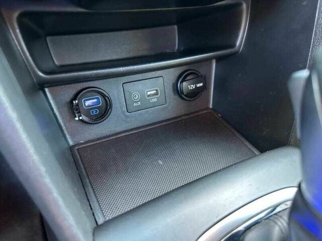 Синий Хендай Другая, объемом двигателя 2 л и пробегом 31 тыс. км за 3900 $, фото 18 на Automoto.ua