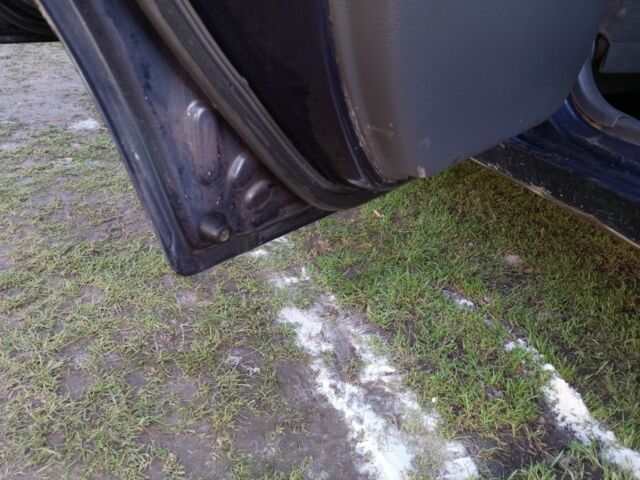 Синий Хендай Другая, объемом двигателя 5 л и пробегом 140 тыс. км за 1600 $, фото 16 на Automoto.ua