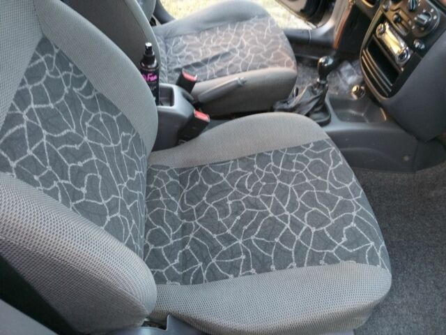 Синий Хендай Другая, объемом двигателя 5 л и пробегом 140 тыс. км за 1600 $, фото 1 на Automoto.ua