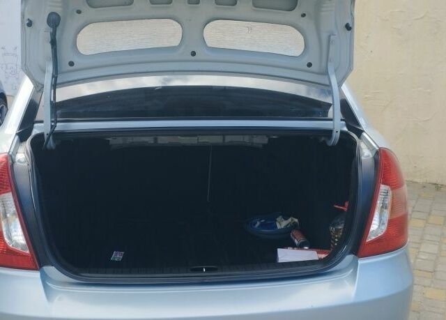 Синий Хендай Другая, объемом двигателя 1.4 л и пробегом 230 тыс. км за 3200 $, фото 14 на Automoto.ua