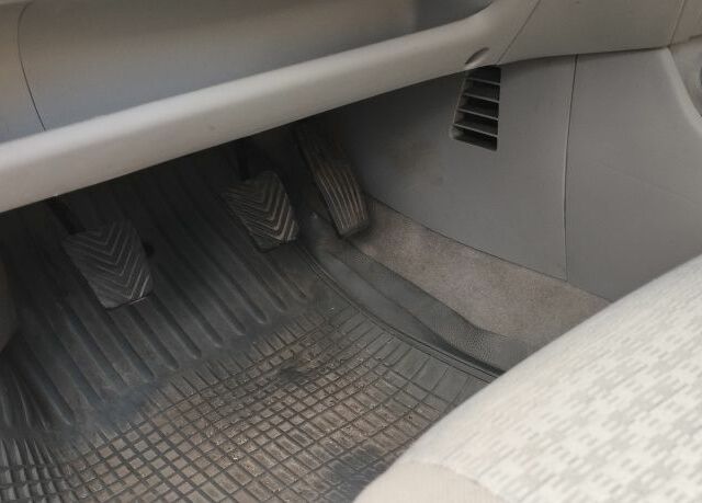 Синий Хендай Другая, объемом двигателя 1.4 л и пробегом 230 тыс. км за 3200 $, фото 6 на Automoto.ua