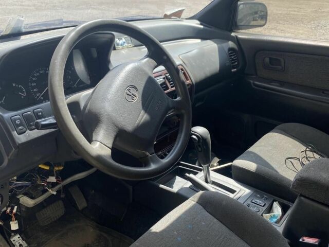 Зеленый Хендай Другая, объемом двигателя 2 л и пробегом 356 тыс. км за 1600 $, фото 4 на Automoto.ua